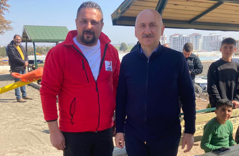 Bakan Karaismailoğlu Kdz. Ereğli Kızılay’a teşekkür etti