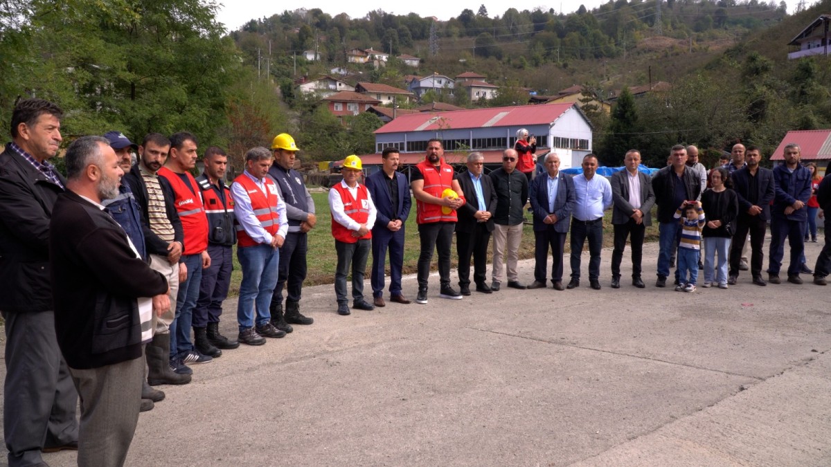Kızılay maden şehitleri anısına fidan dikti