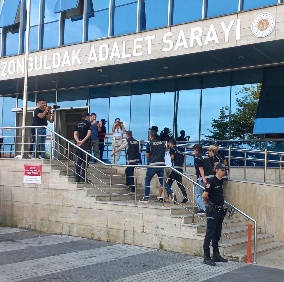 'UCUZ TATİL' YALANIYLA DOLANDIRICILIK: 1 TUTUKLAMA