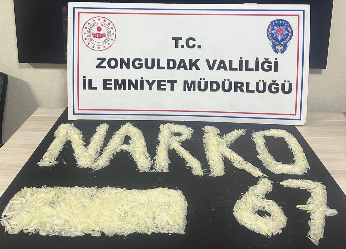 KDZ.EREĞLİ'DE 1,5 KİLO UYUŞTURUCU ELE GEÇİRİLDİ!