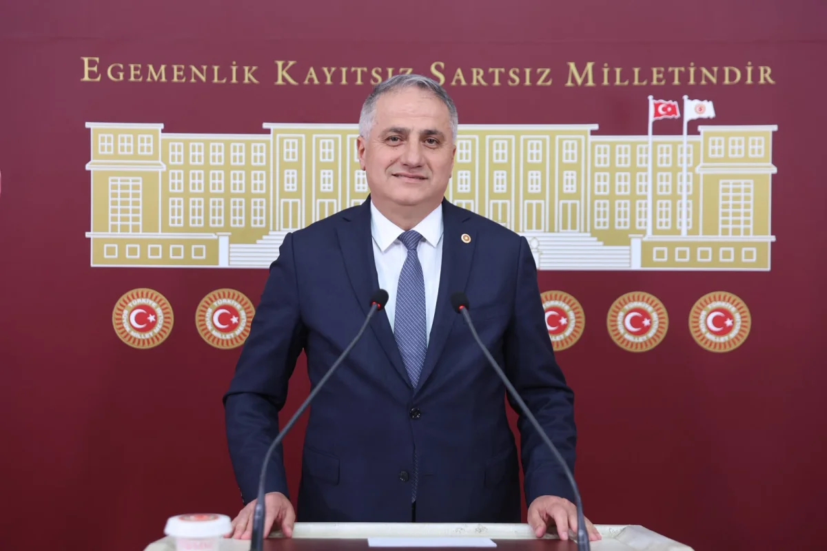 MİLLETVEKİLİ BOZKURT'TAN 29 EKİM CUMHURİYET BAYRAMI MESAJI