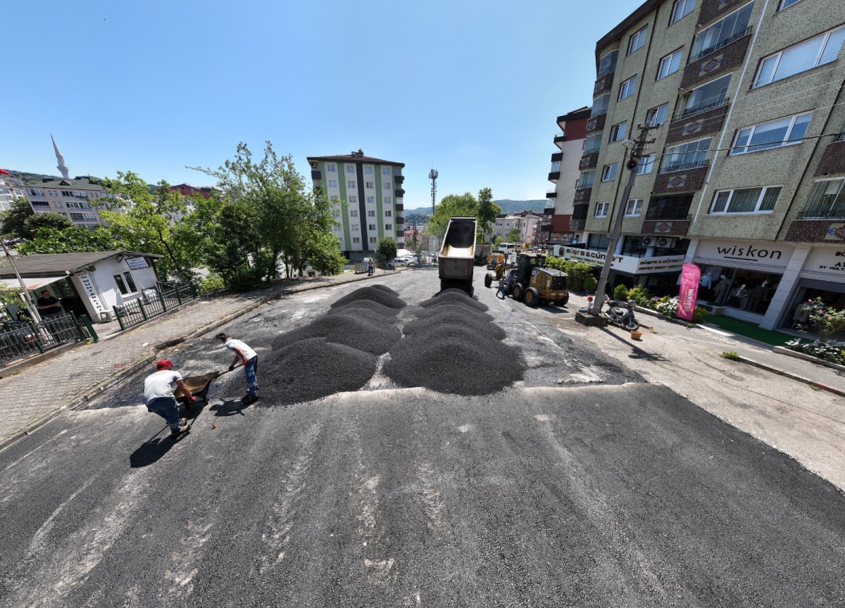 KDZ. EREĞLİ BELEDİYESİ SON SÜRAT ASFALTLIYOR!