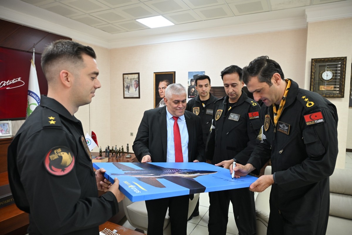 SOLOTÜRK Ekibinden Kdz. Ereğli Belediyesi'ne ziyaret